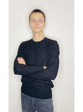 Джемпер черный с бордовым орнаментом